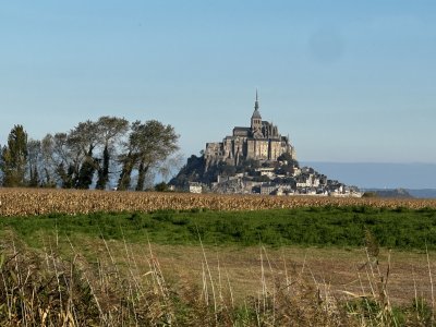 48.61275555555556,-1.50530833333333