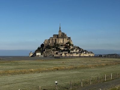 48.62656388888889,-1.50656388888889