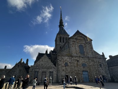 48.63605833333333,-1.51223333333333