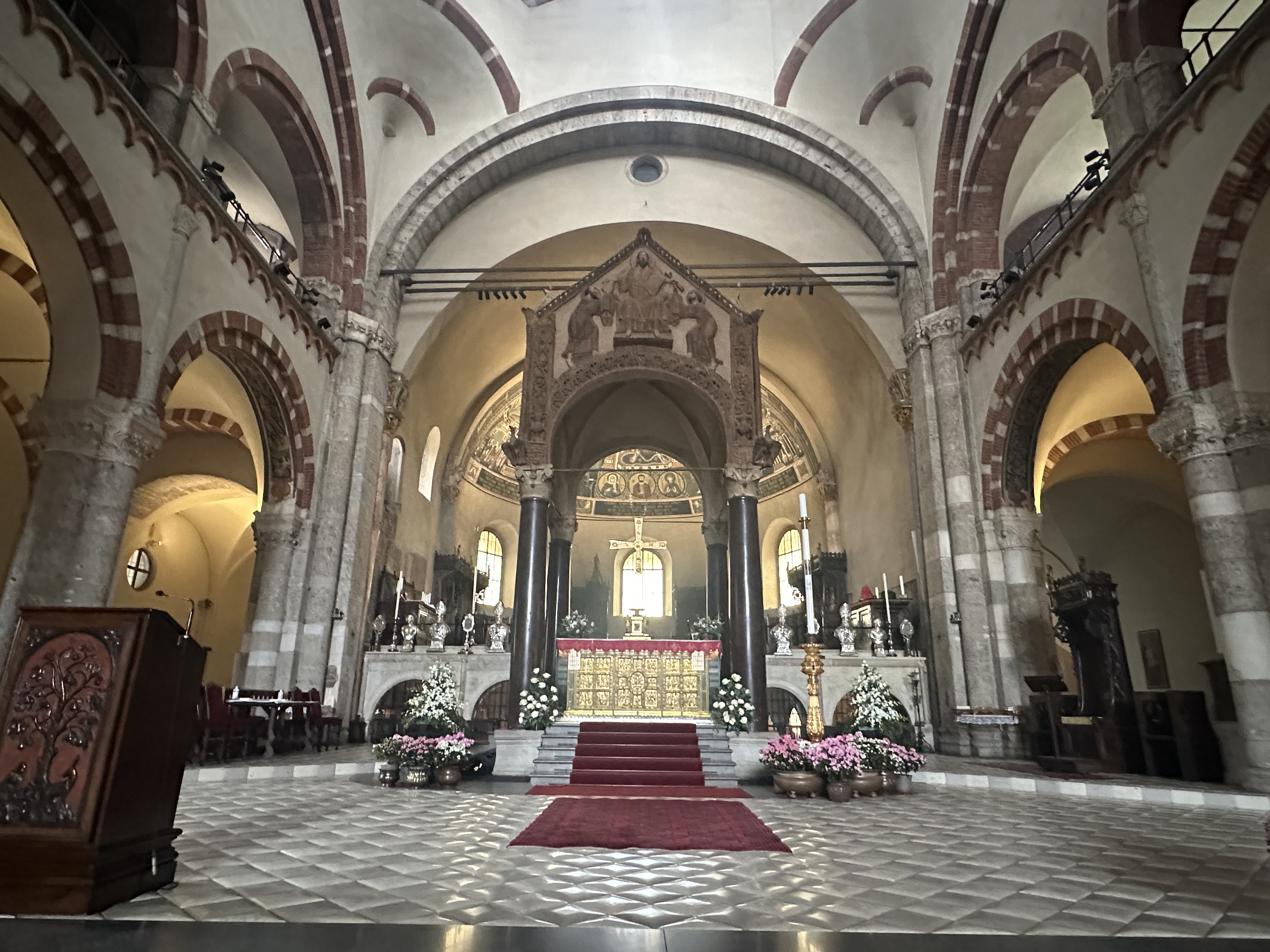 Vue générale de Basilica di Sant'Ambrogio