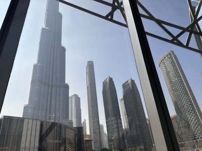 25.19966388888889,55.275475