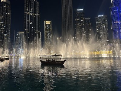 25.19502222222222,55.27583055555556