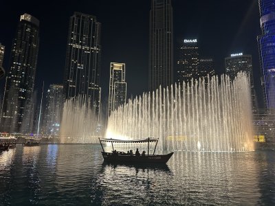 25.19502222222222,55.27583611111111