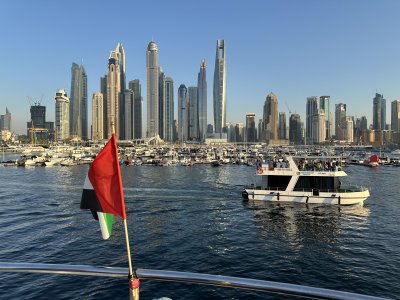 25.09401388888889,55.13749722222222