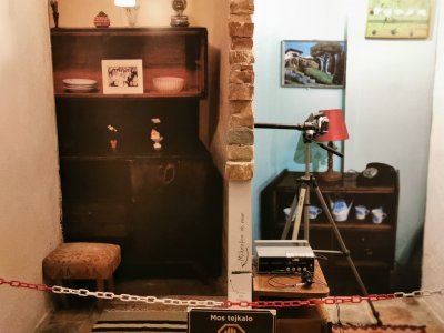 41.327178955,19.82000732416667