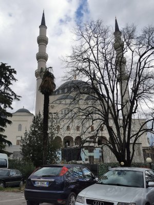 41.32524490333333,19.82368850694444