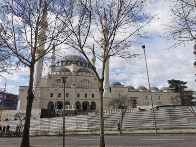 41.32617950416667,19.82472610472222