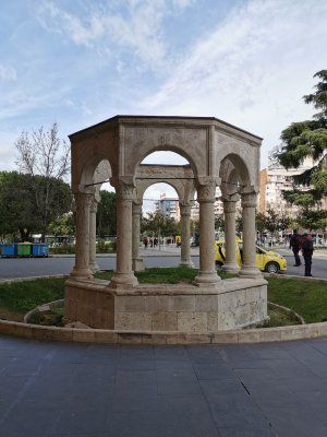 41.32781982416667,19.82172584527778