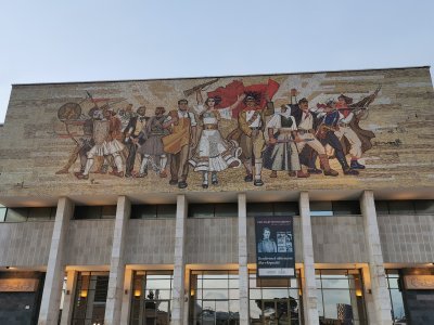 41.32888412472222,19.81732368444444