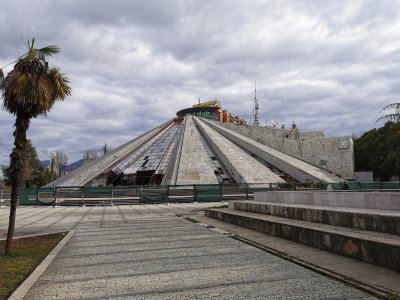 Pyramide de Tirana