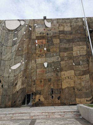 41.32527777777778,19.81972222222222