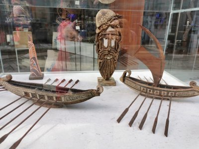 41.32633590694445,19.82236480694445