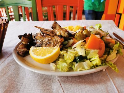 41.32788085916667,19.81644058222222