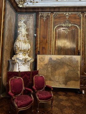 48.18577222222222,16.31290555555556