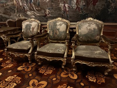 48.1846611111111,16.31375