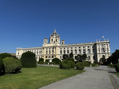 48.20475833333334,16.36187777777778