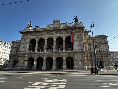 48.20246111111111,16.36886111111111