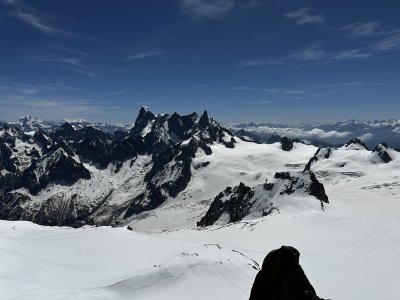 45.87911111111111,6.887675