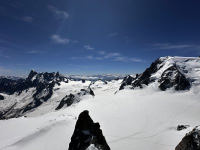 45.88051111111111,6.88690555555556