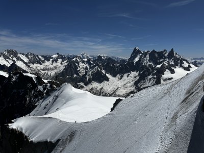 45.88045,6.88673055555556