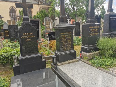 50.06491088861111,14.41784667944444