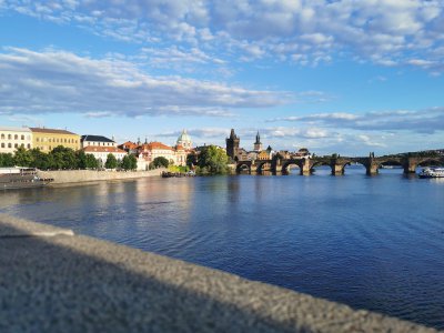 50.0903129575,14.41187191