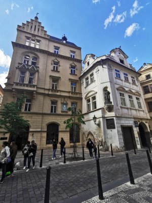 50.08803176861112,14.42257308944444