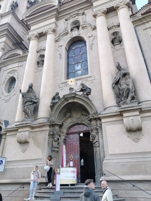 50.08762741083333,14.42004966722222