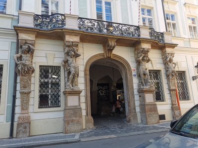 50.08739089944444,14.42121410361111