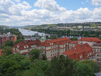 50.06251525861111,14.42055606833333