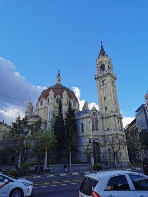 40.42057418805555,-3.68640756583333