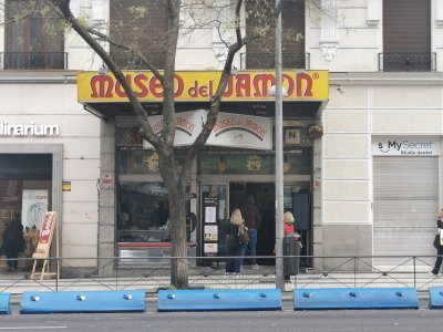 40.42513275138889,-3.67463684055556