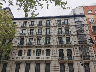 40.42131423944444,-3.68443441388889