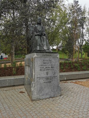 40.42317581166667,-3.71520018555556