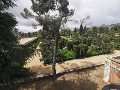 40.41981124861111,-3.71277618388889