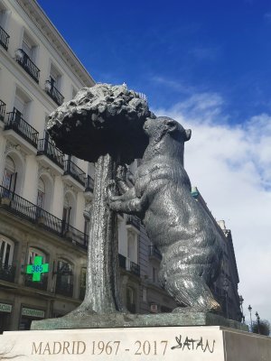 40.41690063472222,-3.70269894583333