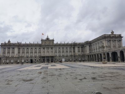 40.41652297972222,-3.71352505666667