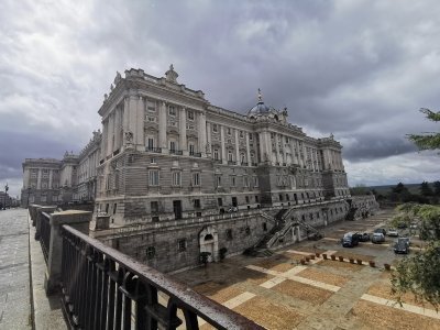 40.42232513416666,-3.71148943888889