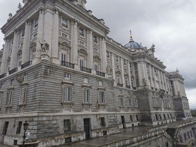 40.41912841777778,-3.71327257138889