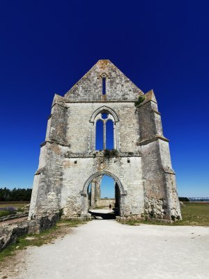 46.18566513055555,-1.29764592638889