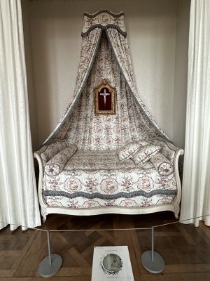 47.61589444444444,1.51708333333333