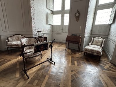 47.61590277777778,1.51705555555556