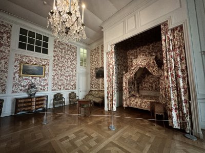 47.61596666666667,1.51681944444444