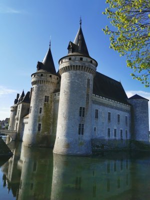 47.76770401,2.37553095805556