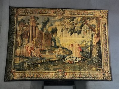 47.76716995222222,2.37320446944444