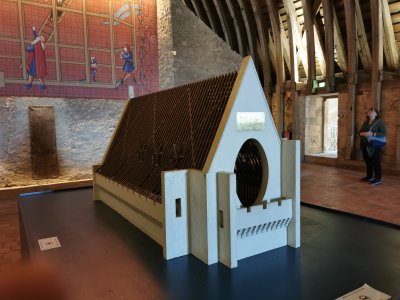 47.76785659777778,2.37499690055556