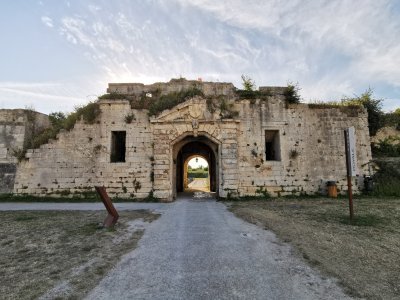 45.86369705194445,-1.19859313944444