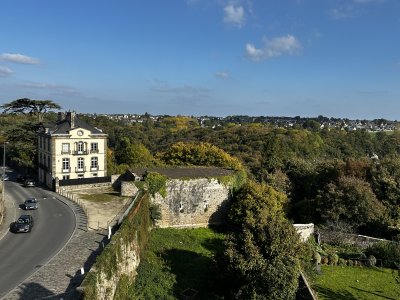 48.44987222222222,-2.04311666666667