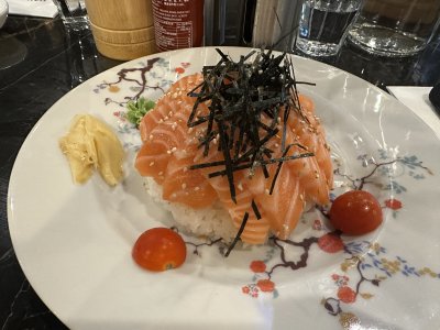 48.8924,2.23950833333333