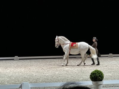 48.89564444444444,2.22927222222222